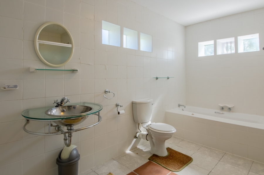 4 Bedroom Property for Sale in Pringle Bay Western Cape